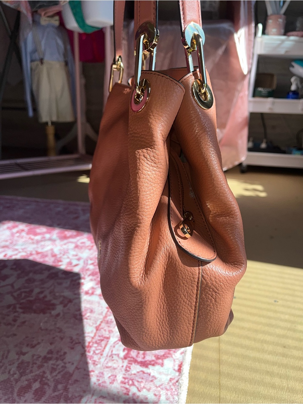 MICHAEL KORS Pebble Leather Triple Compartment RAVEN Shoulder Bag Gold Hardware - Picture 10 of 14